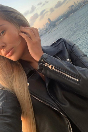 Escort girl Саша